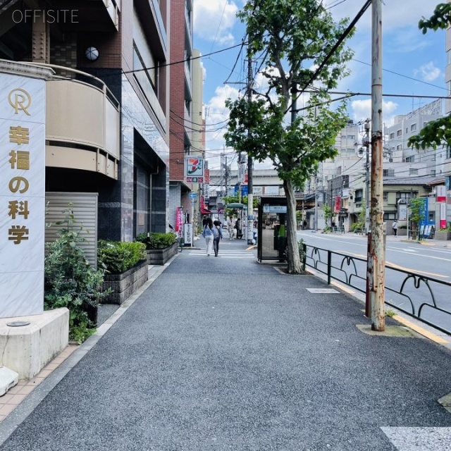 gran+ NISHINIPPORI(グランプラス西日暮里) 前面歩道