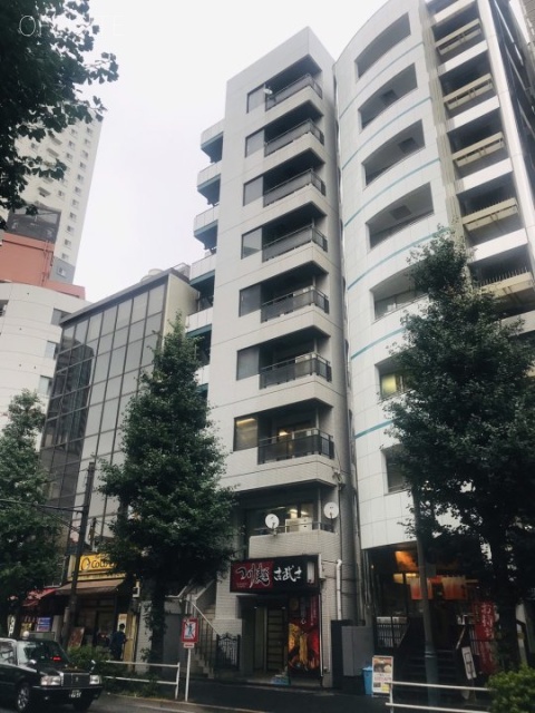 ストーク新宿井岡ビル 外観