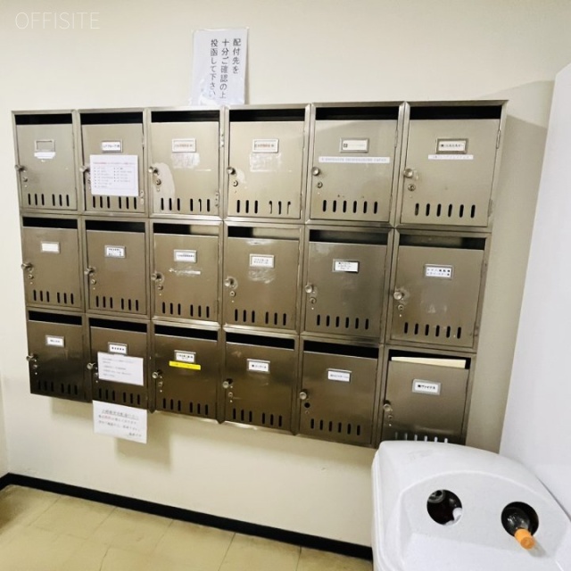 電波ビル 郵便受け