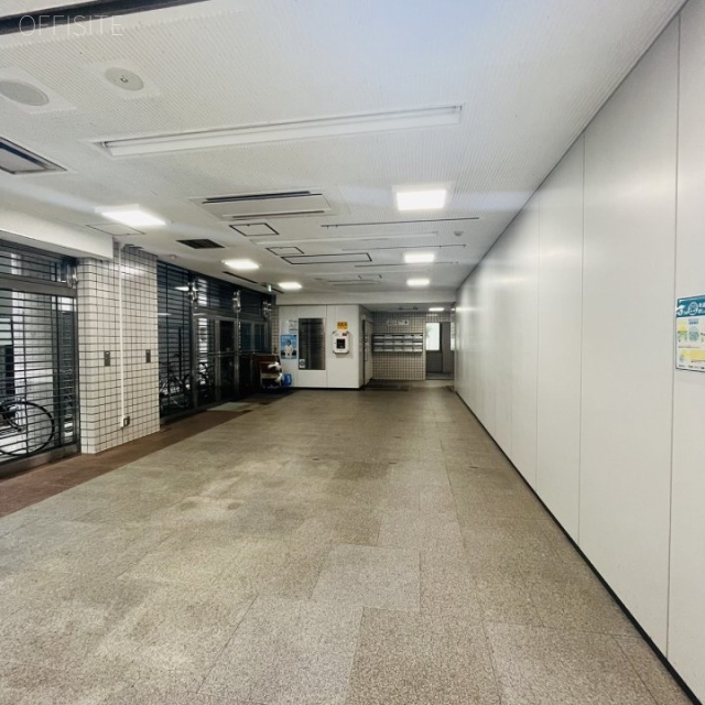 岩崎錦町ビル エントランス