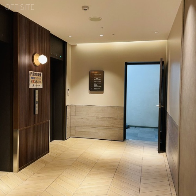 +SHIFT MITA エントランス