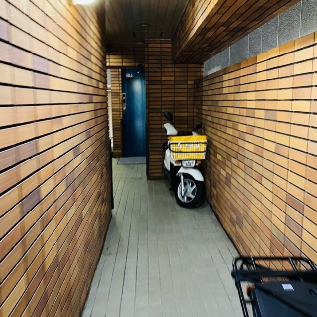 酒井ビル エントランス