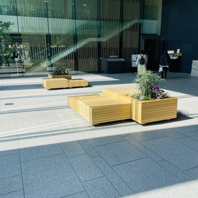 日本生命丸の内ガーデンタワー エントランス