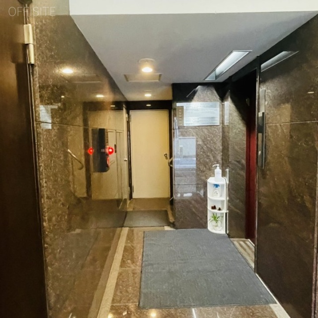 霊南坂ビル エレベーターホール