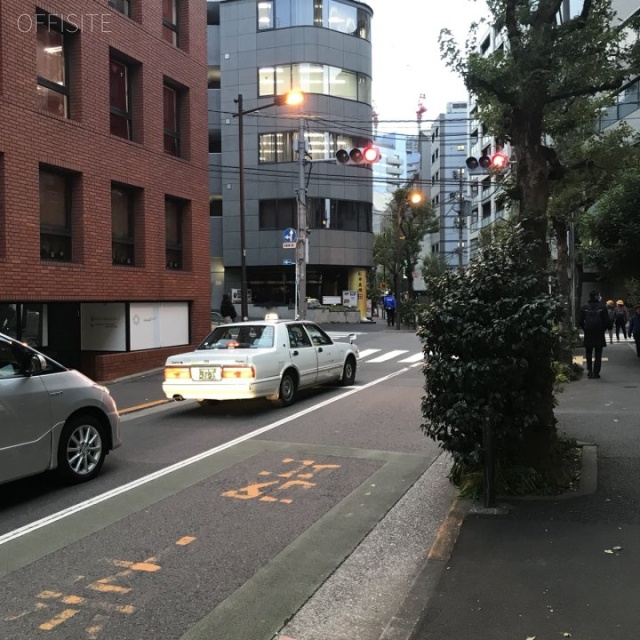 相模屋第2ビル ビル前面道路