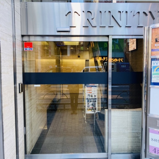六本木トリニティビル エントランス