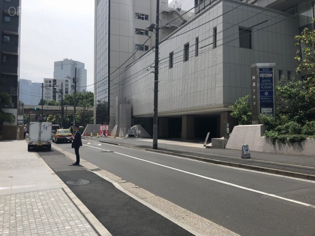砂防会館 ビル前面道路