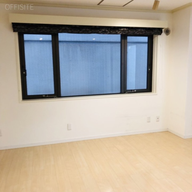 クレール麹町 402号室 室内