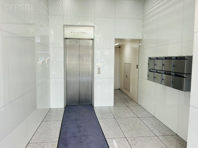 ポプラビル エントランス