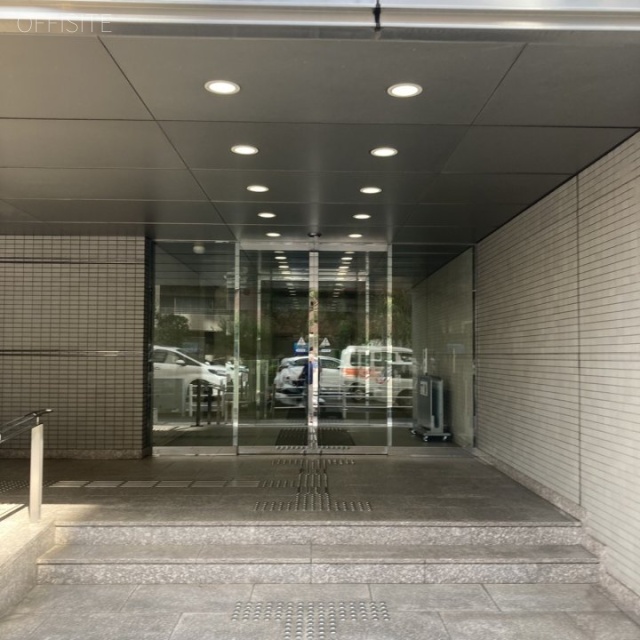 ニッセイ大宮桜木町ビル エントランス