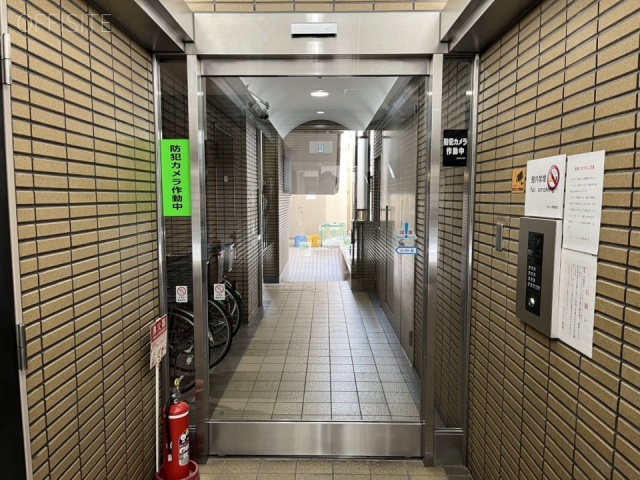 MFビル エントランス
