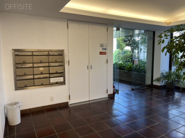 シェ麻布 エントランス