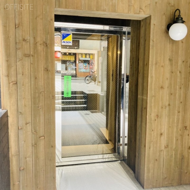 MAビル芝ⅢANNEX オフィスビル出入口