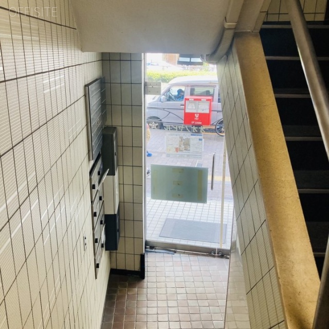 オオノヤビル エントランス