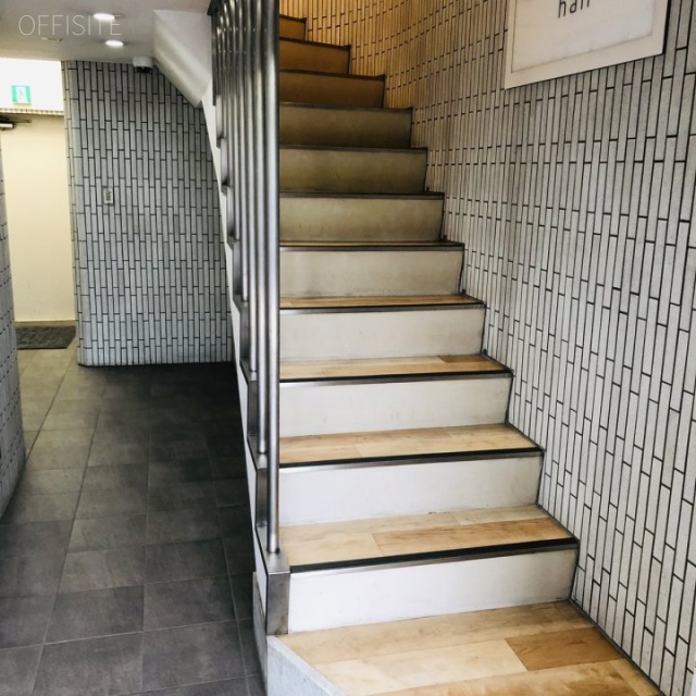 青山サクセスビル エントランス