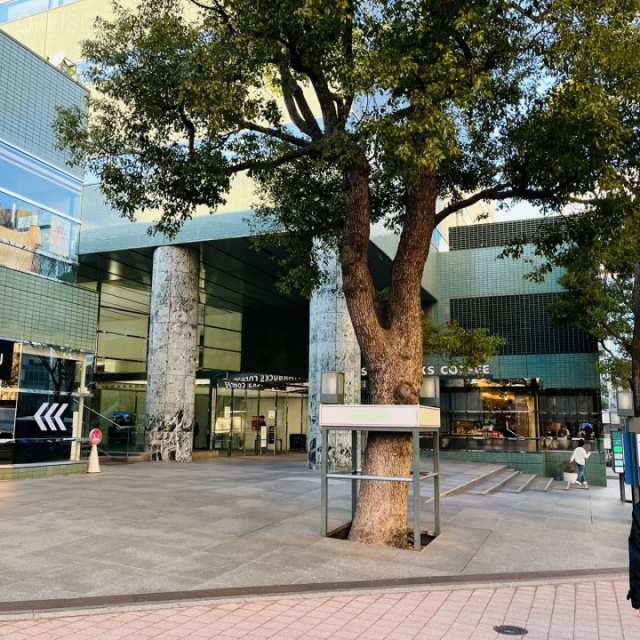 新宿グリーンタワー 外観