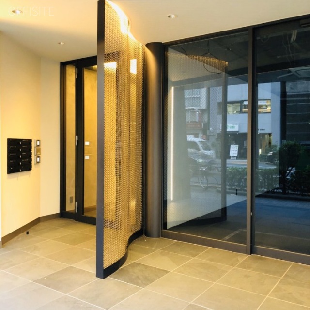 NTビル オフィスビル出入口