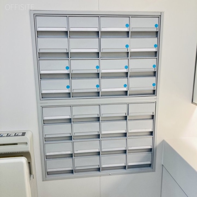 晴海アイランドトリトンスクエアオフィスタワーW棟 トイレ内小物入れ