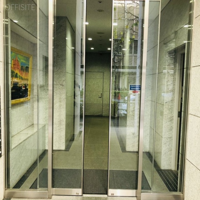 内神田渋谷ビル オフィスビル出入口