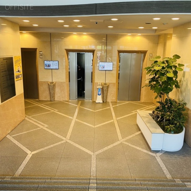 South新大塚ビル エントランスホール