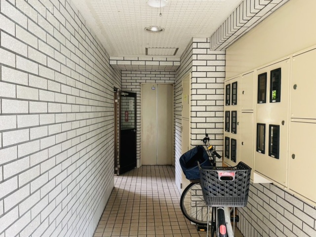 高木ビル エントランス