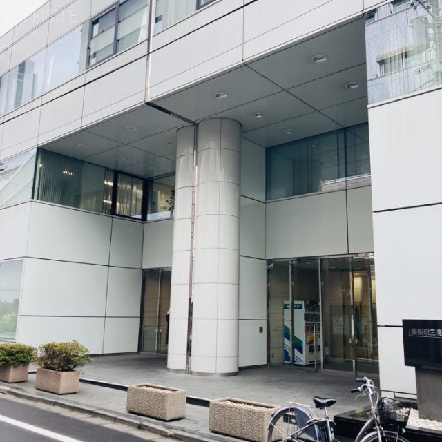 西新宿三晃ビル 外観
