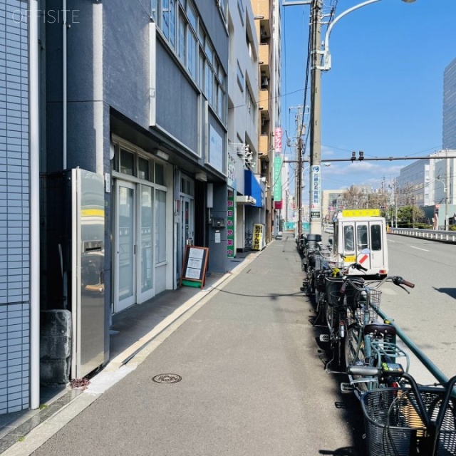 コロナ社第3ビル 前面歩道