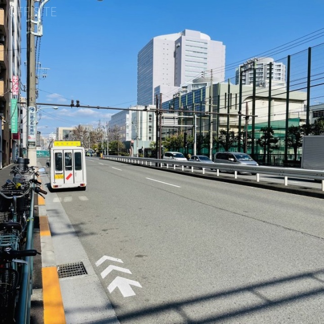 コロナ社第3ビル 前面に不忍通り