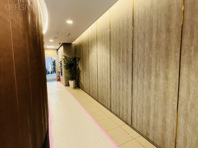 南青山Dビル エントランス