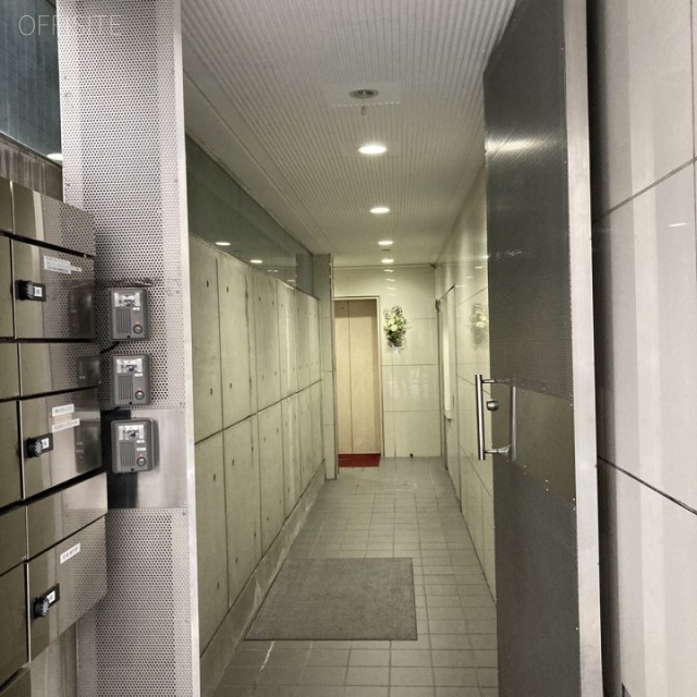 茄子倉ビル エントランス