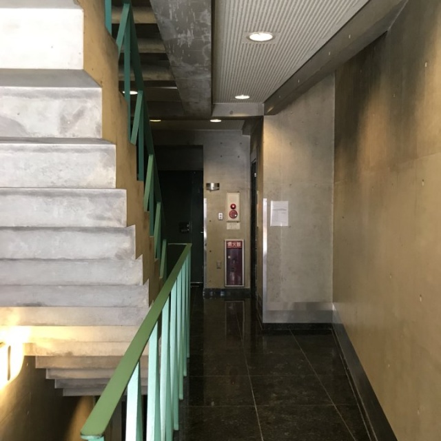 冨貴ビル エントランス