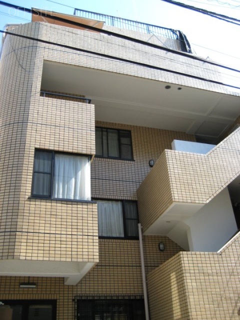 ドゥムールJ 外観