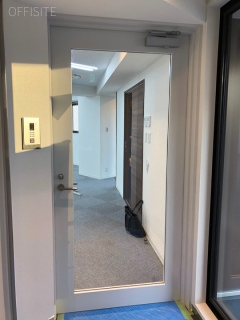 六本木718 貸室入口