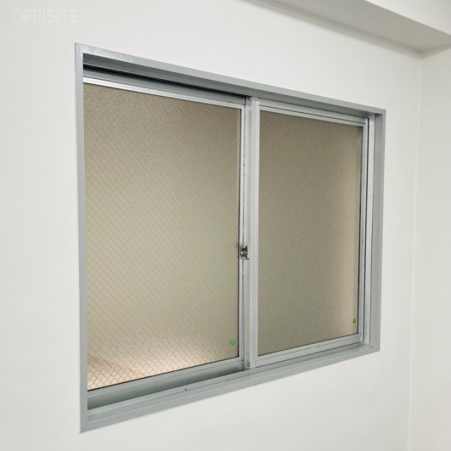ヤマギビル 室内