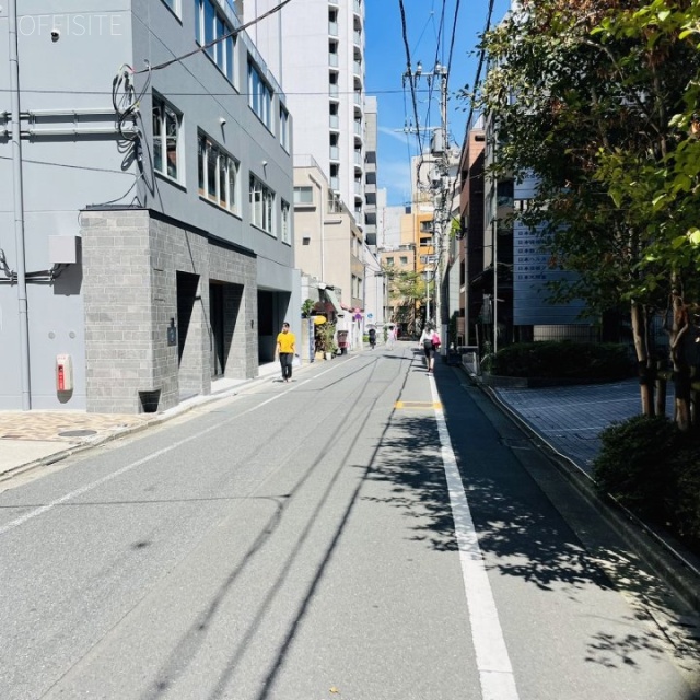 第2DMJビル 前面道路