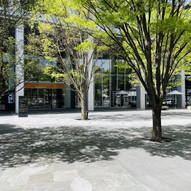 仙台トラストタワー 1階周辺