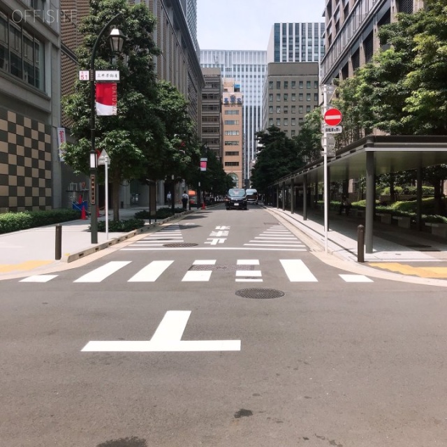 YMT日本橋ビル ビル前面道路