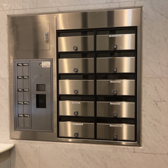 植松ビル エントランス