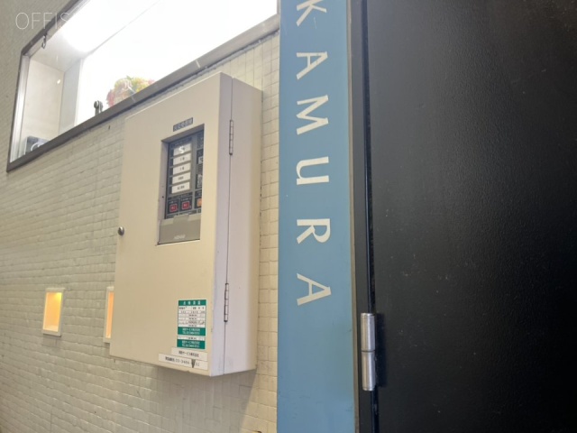 中村ビル エントランス