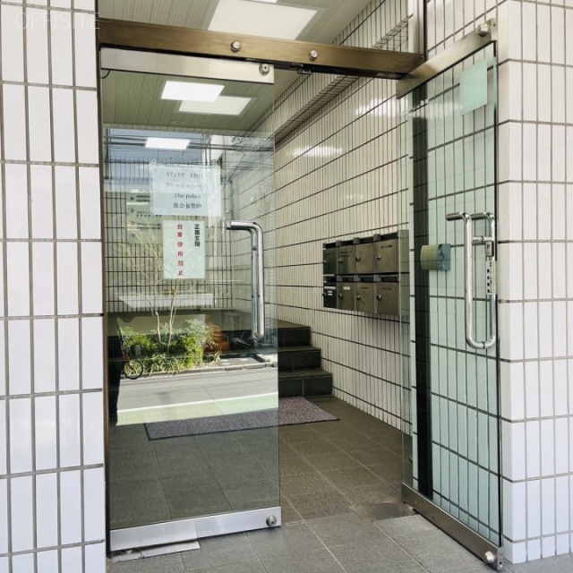 第6セイコービル オフィスビル出入口