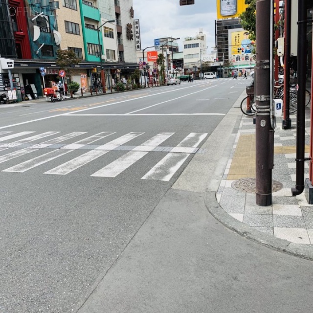 浅草1丁目ビル ビル前面道路