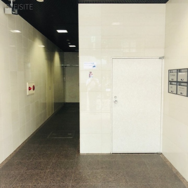 赤坂周山ビル エントランス