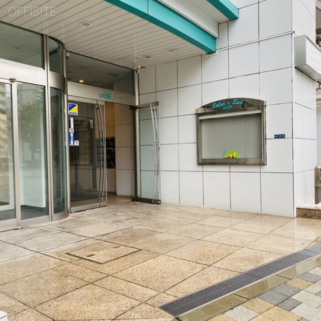 サウスタワー 外観