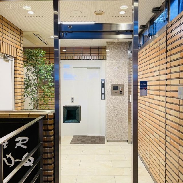 KYビル エントランス