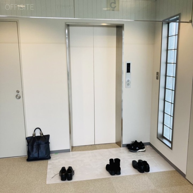 虎ノ門鈴木ビル 室内