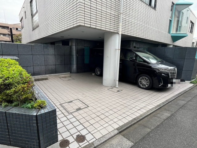 K&M代々木公園 駐車場