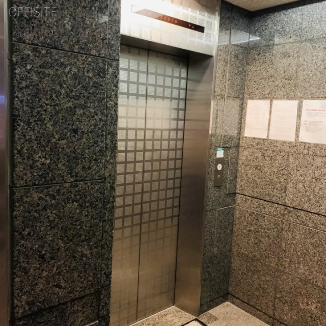 朝日ビル エレベーター