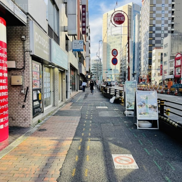 ニューシティハイツ飯田橋 前面歩道