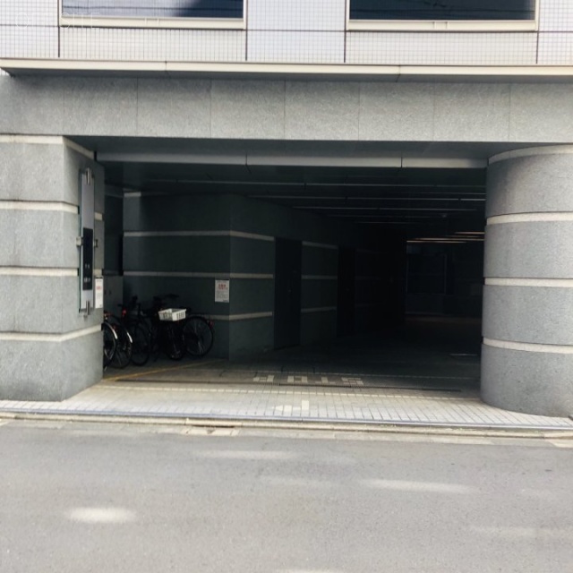 JRE神田小川町ビル 駐車場