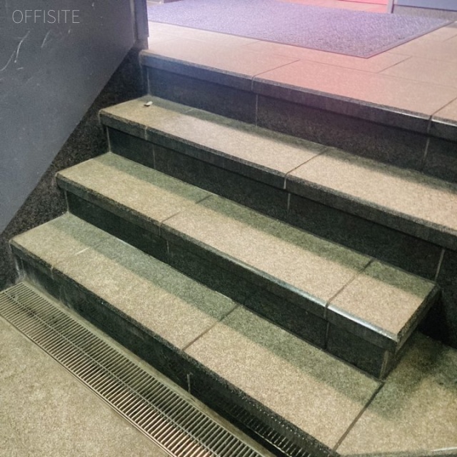 アクシーズ7号館ビル エントランス